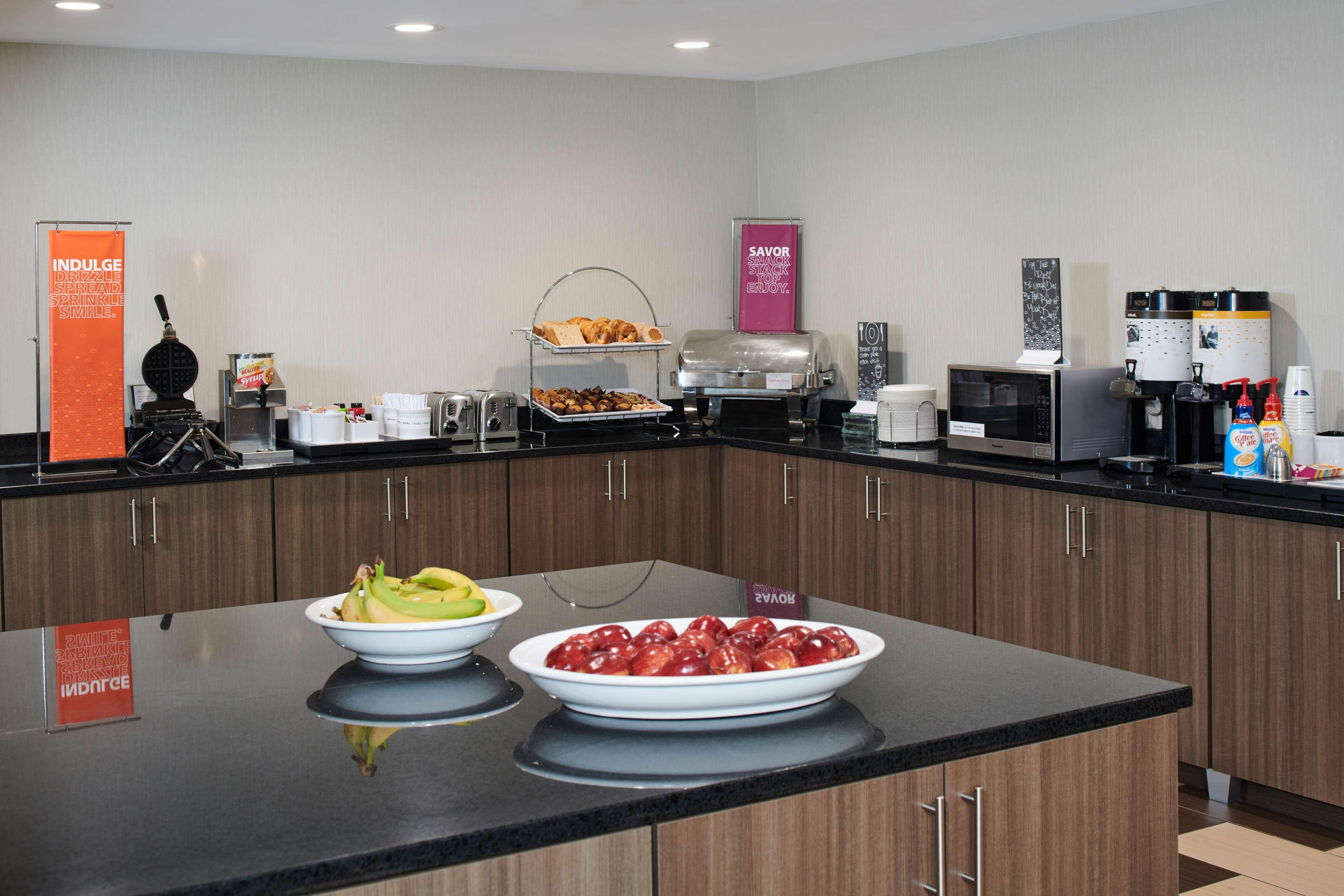 Hampton Inn & Suites Chapel Hill/Durham Экстерьер фото