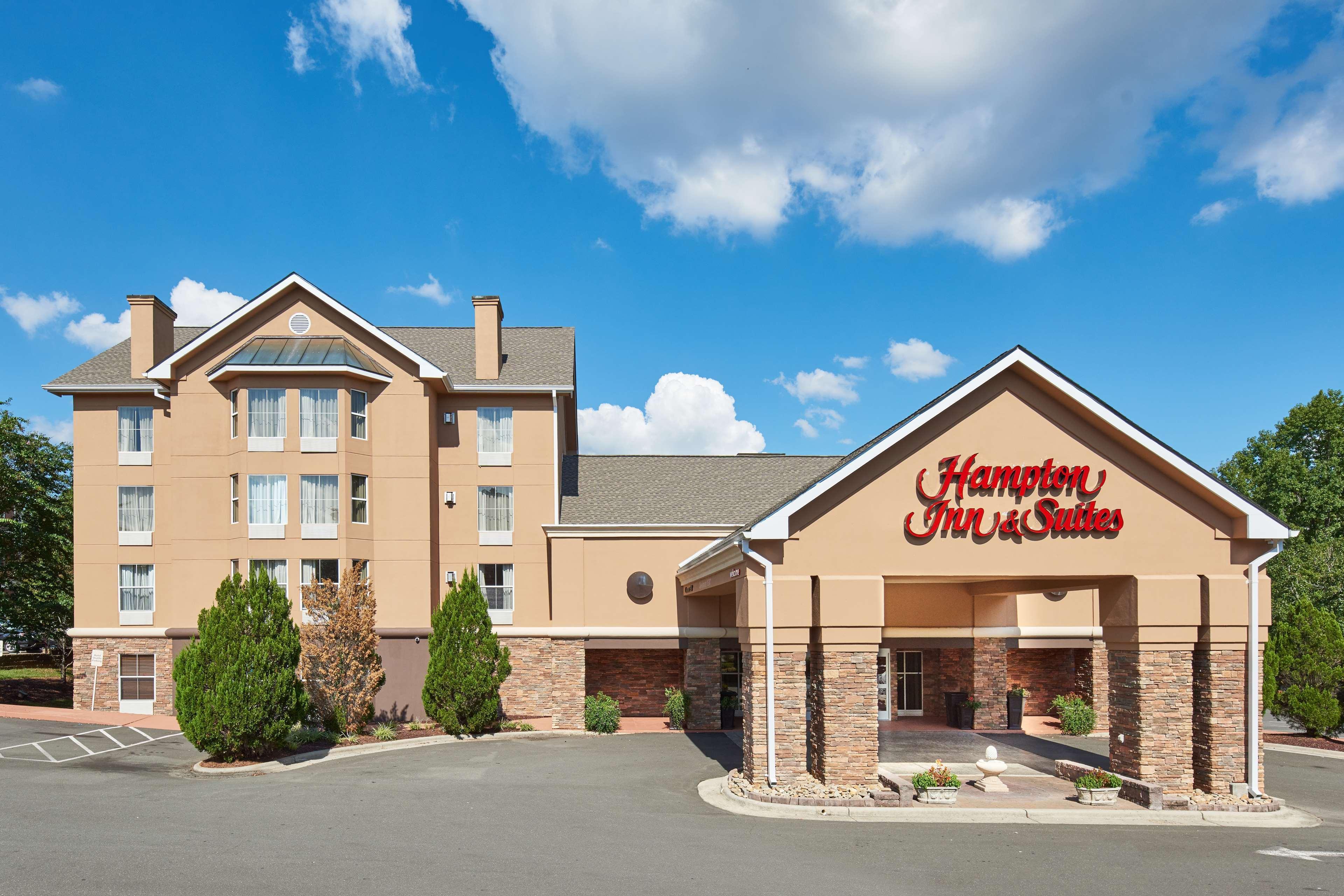 Hampton Inn & Suites Chapel Hill/Durham Экстерьер фото