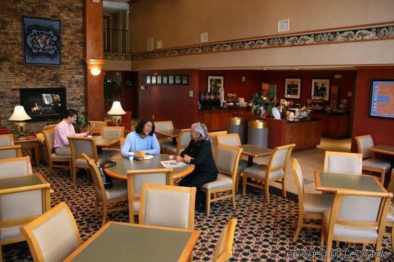 Hampton Inn & Suites Chapel Hill/Durham Ресторан фото