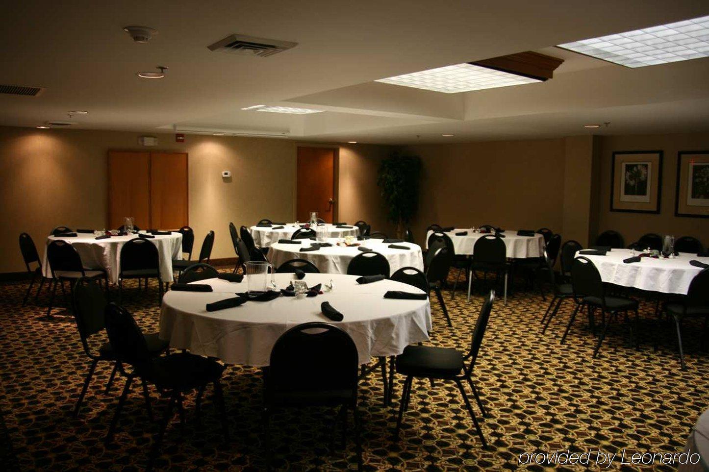 Hampton Inn & Suites Chapel Hill/Durham Ресторан фото