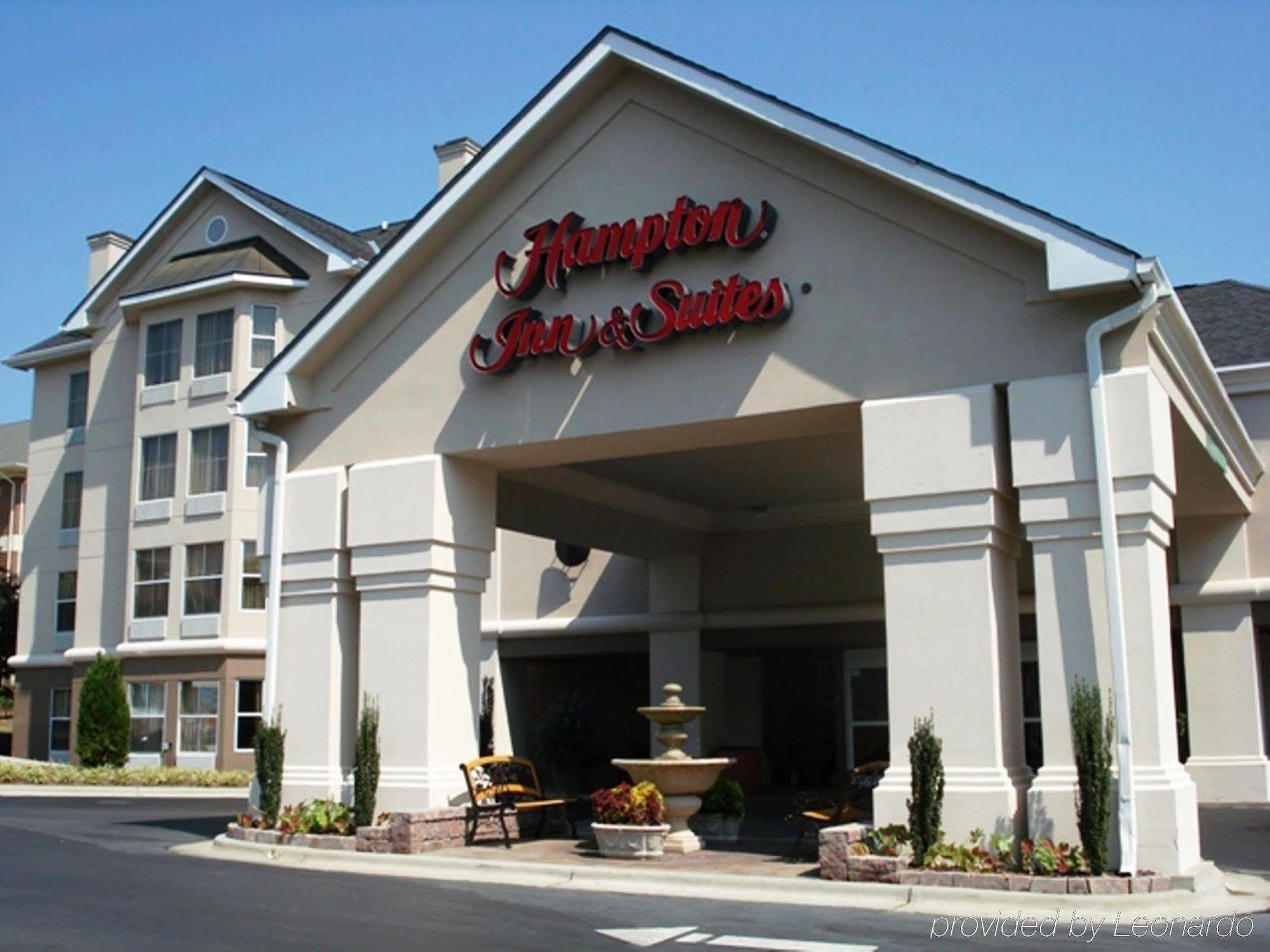 Hampton Inn & Suites Chapel Hill/Durham Экстерьер фото