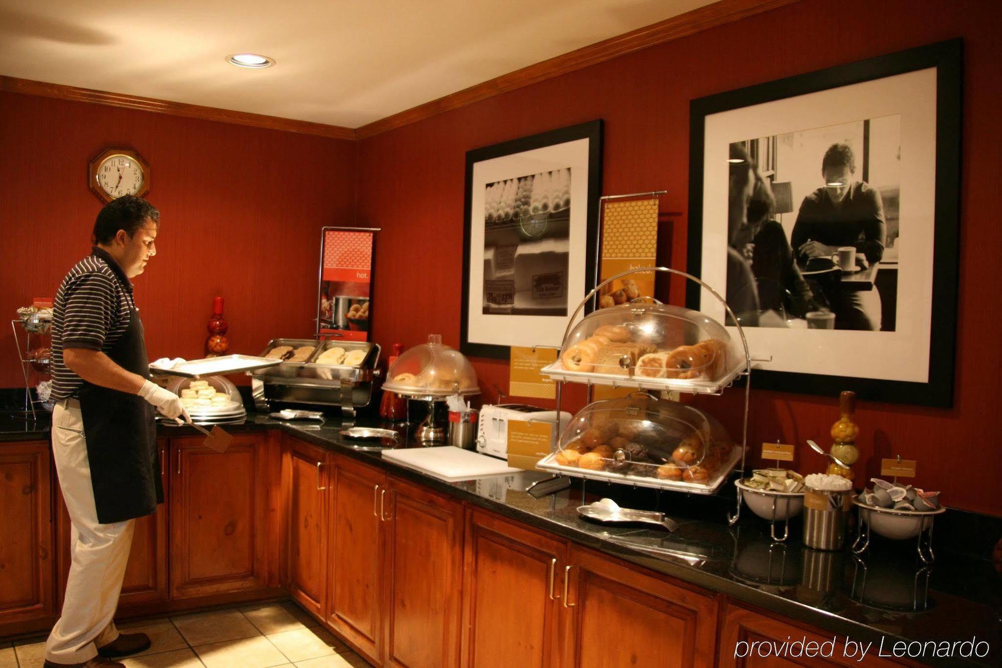 Hampton Inn & Suites Chapel Hill/Durham Ресторан фото